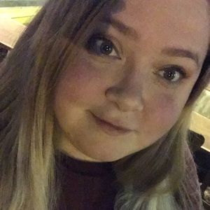 Meet your Posher, Shea